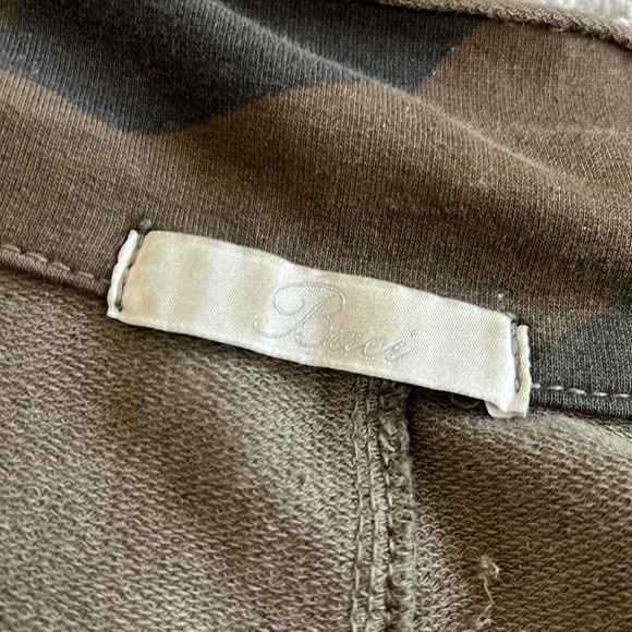 Baci Camo Jacket - Picture 6 of 7